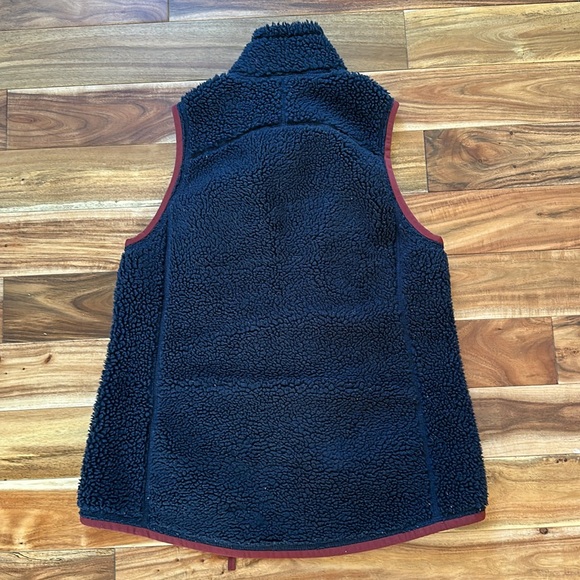 LL Bean Sherpa Vest Women’s XS - Picture 6 of 6